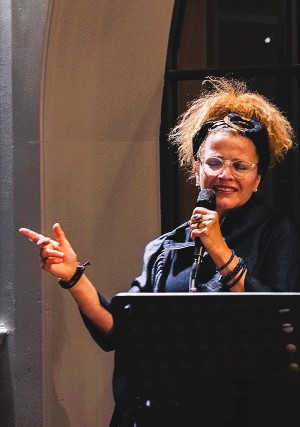 Magali Chanteuse de Jazz pour événement et cocktail d'entreprise en loire atlantique nantes 44